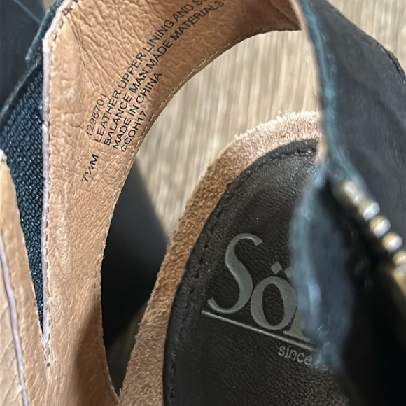 Sofft Sandals 7.5 black leather strap heels - Picture 4 of 8